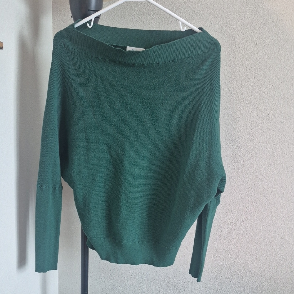 Bluivy Off-the-Shoulder Forest Green Sweater